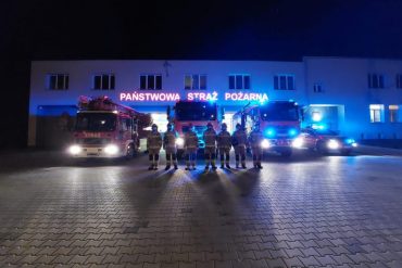 Strażacy woj. lubelskiego minutą ciszy upamiętniają tragiczną śmierć strażaków z Czernikow